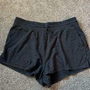 black stretch comfy shorts with pockets